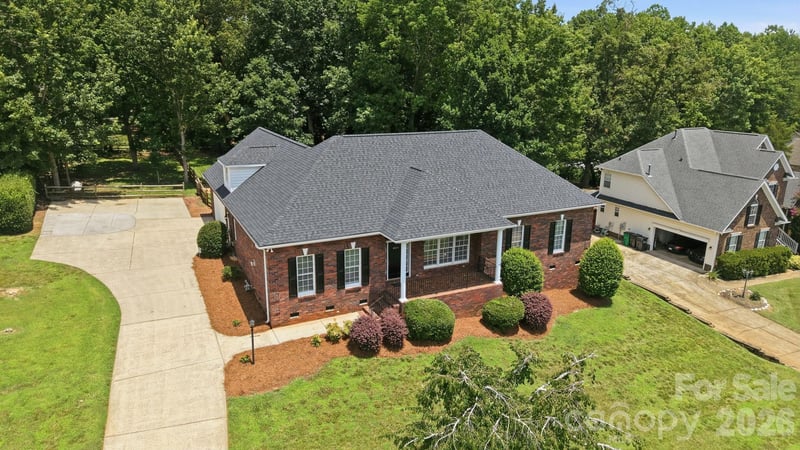 4024 Wild Nursery Court, Charlotte, NC - 3 beds, 4 baths, 3,154 sqft - $625,000