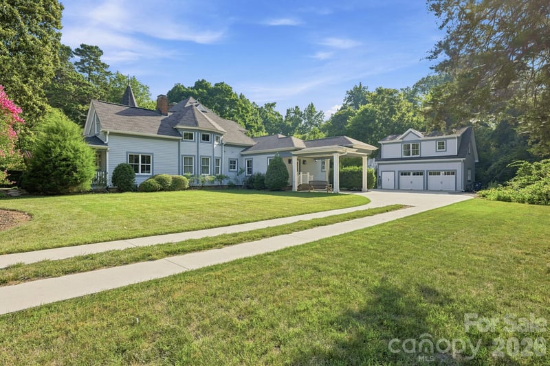 519 South Street, Davidson, NC - 6 beds, 4 baths, 3,649 sqft - $2,700,000