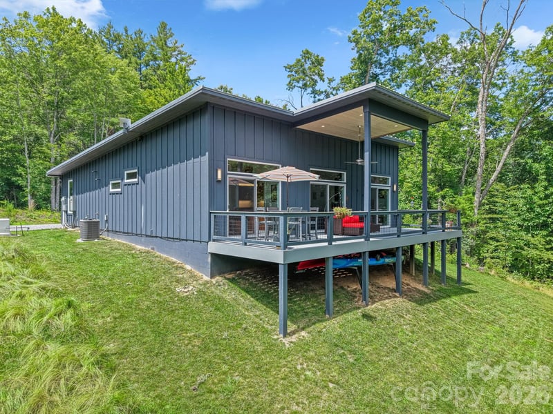 337 Leatherbreeches Drive, Tuckasegee, NC - 2 beds, 2 baths, 1,323 sqft - $489,000