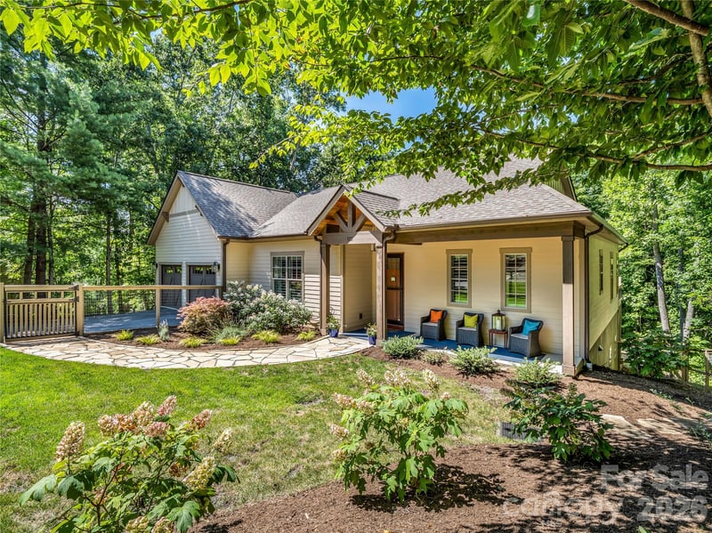 122 Cisco Road, Asheville, NC - 4 beds, 3 baths, 3,158 sqft - $1,225,000