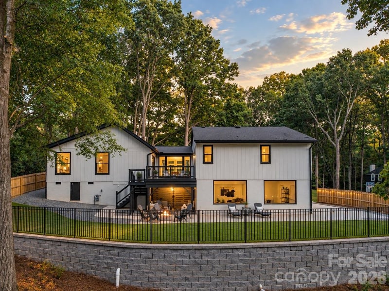 2600 Vardall Court, Charlotte, NC - 5 beds, 3.5 baths, 3,325 sqft - $1,350,000