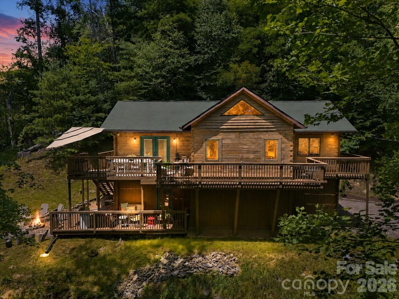 619 Leisure Lane, Burnsville, NC - 3 beds, 3 baths, 1,964 sqft - $490,000