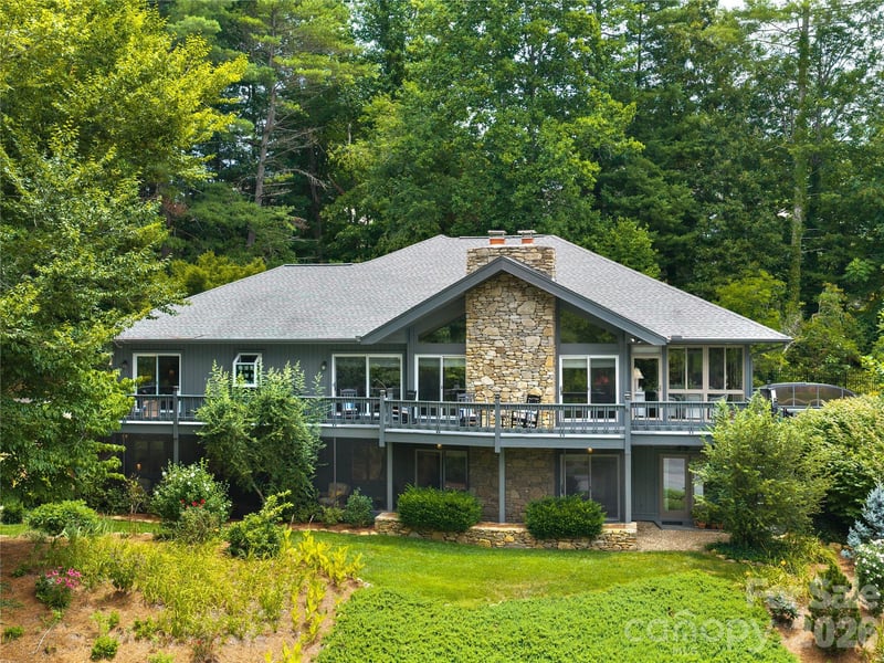 1071 Linkside Drive 14 & 15, Hendersonville, NC - 5 beds, 4.5 baths, 4,725 sqft - $1,275,000