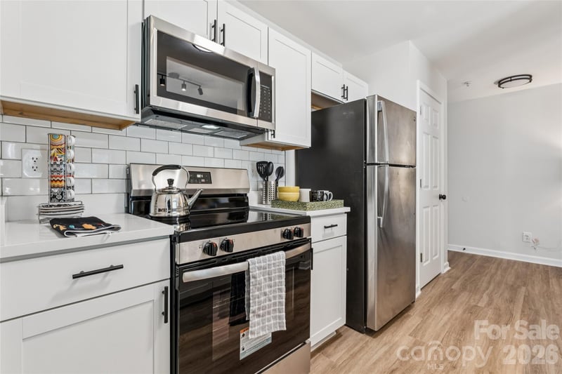 1638 Arlyn Circle G, Charlotte, NC - 3 beds, 2 baths, 954 sqft - $209,500