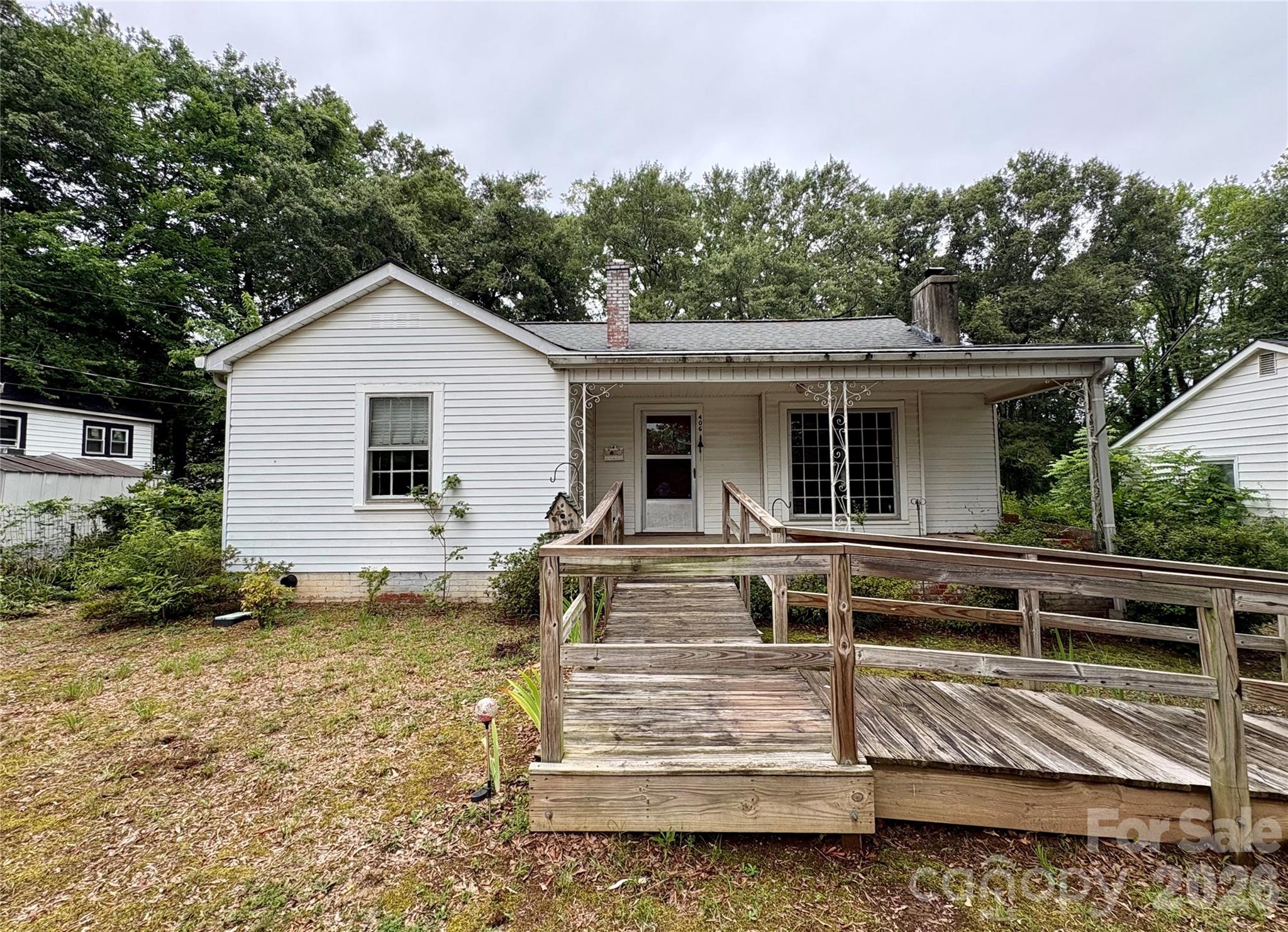 406 Circle Drive W, Shelby, NC. property listing photo