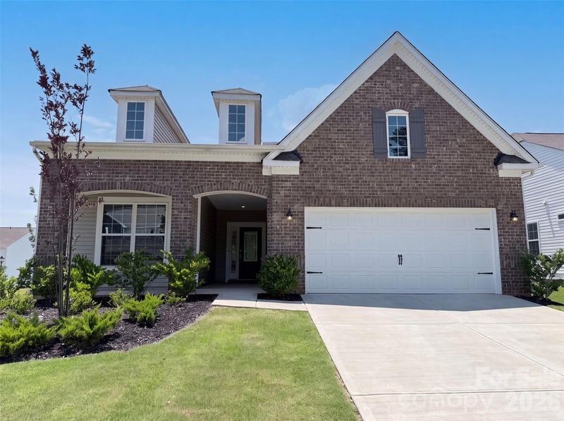 190 Abersham Drive, Mooresville, NC - 3 beds, 3 baths, 2,556 sqft - $465,000