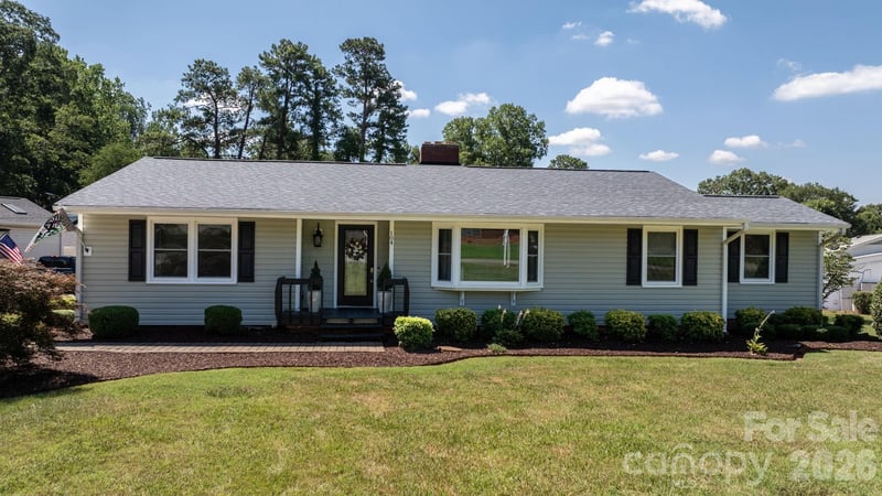 104 Highland Street, Belmont, NC - 3 beds, 3 baths, 1,936 sqft - $420,000