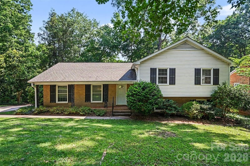 6207 Honegger Drive, Charlotte, NC - 4 beds, 3 baths, 2,424 sqft - $679,000