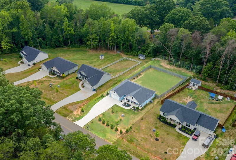 1002 Westminster Drive, Statesville, NC - 3 beds, 2 baths, 1,489 sqft - $399,900