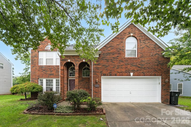 6813 Neuhoff Lane, Charlotte, NC - 4 beds, 2.5 baths, 2,263 sqft - $435,000