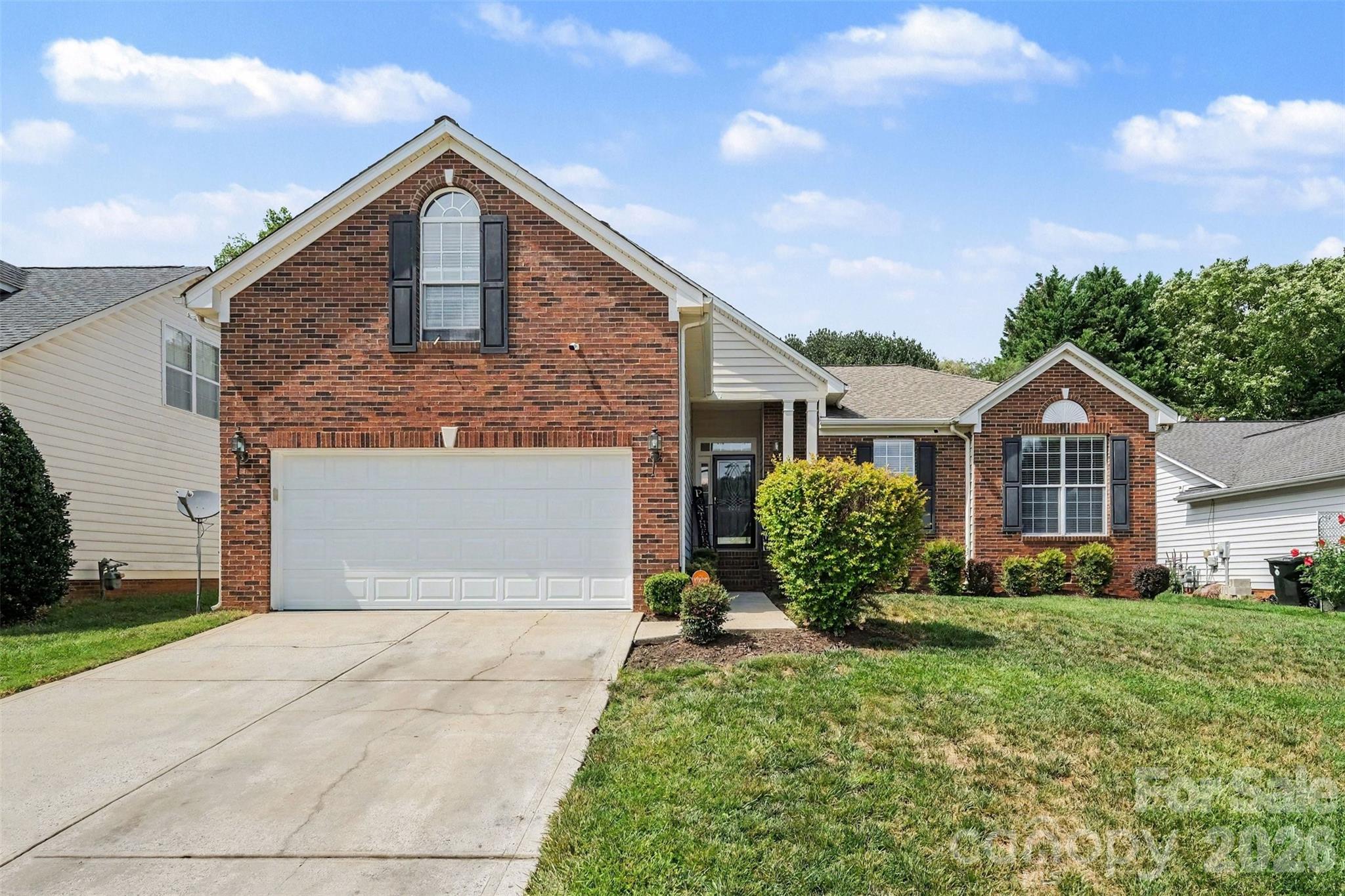 4017 Guilford Ct NW, Concord, NC 28027. property listing photo