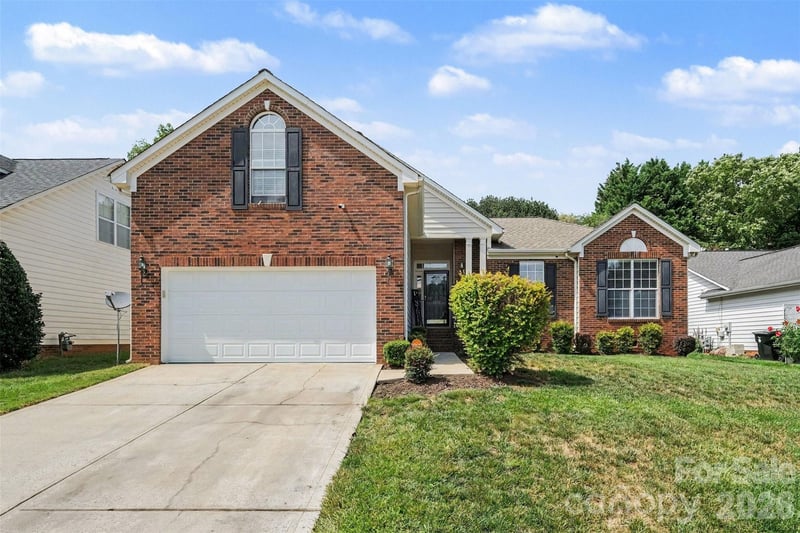 4017 Guilford Court NW, Concord, NC - 4 beds, 3 baths, 1,801 sqft - $350,000