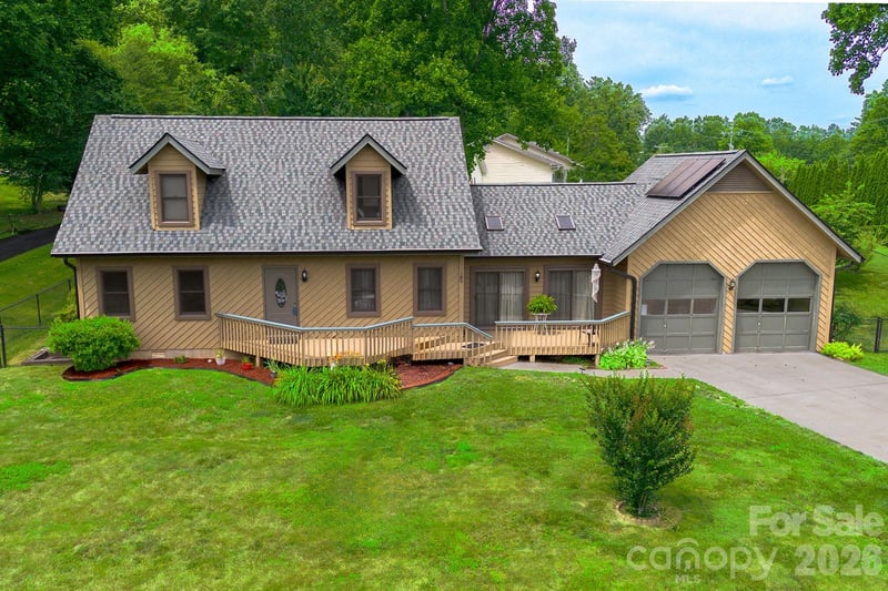 100 Forest Park Drive, Hendersonville, NC - 3 beds, 2 baths, 1,940 sqft - $419,000