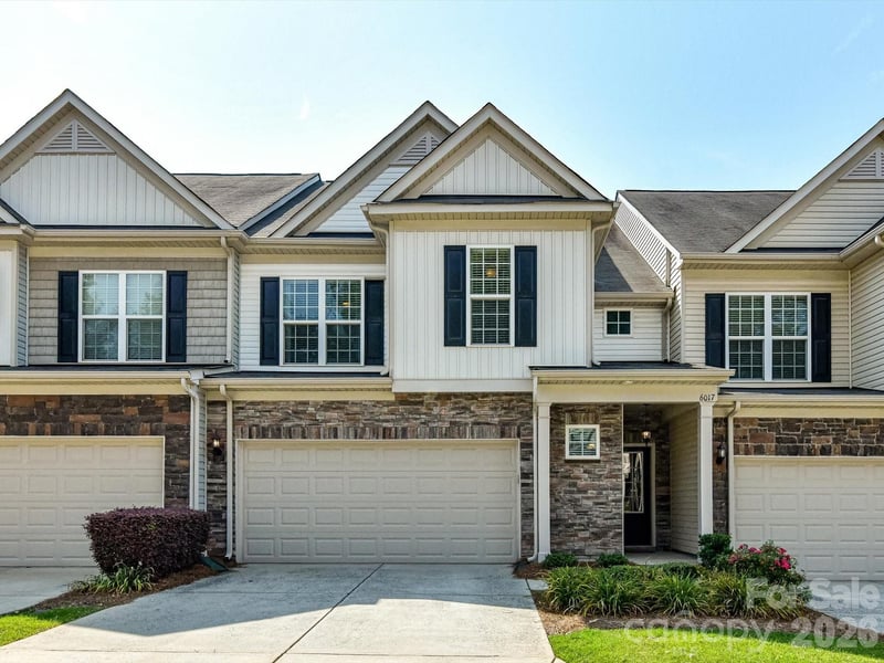 6017 Carrollton Lane, Charlotte, NC - 3 beds, 2.5 baths, 1,909 sqft - $480,000