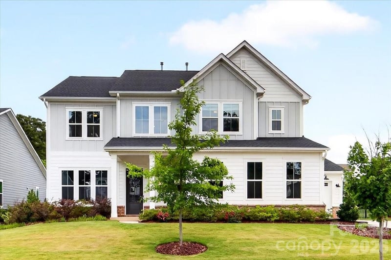 222 Lanyard Lane, Belmont, NC - 5 beds, 4.5 baths, 3,526 sqft - $960,000