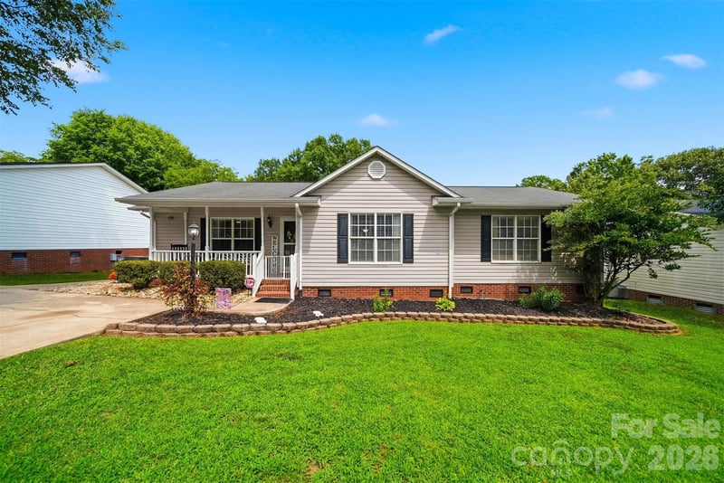 927 Victoria Avenue, Kannapolis, NC - 3 beds, 2 baths, 1,464 sqft - $340,000