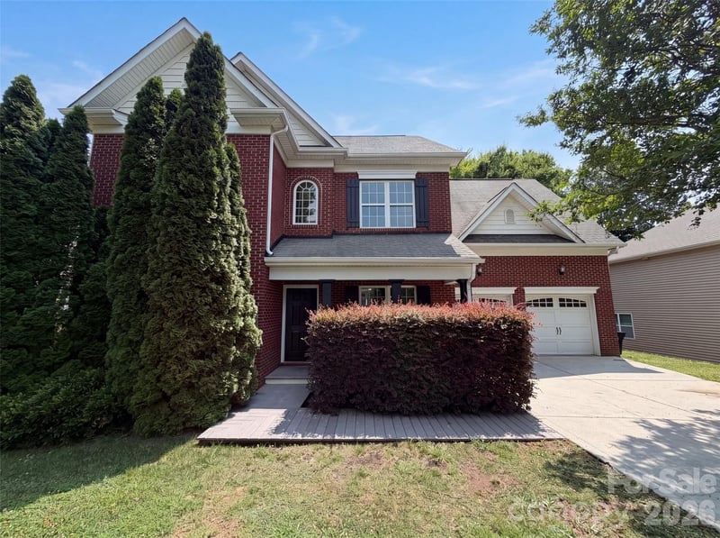 6420 Torrence Trace Drive, Huntersville, NC - 4 beds, 2.5 baths, 2,831 sqft - $520,000