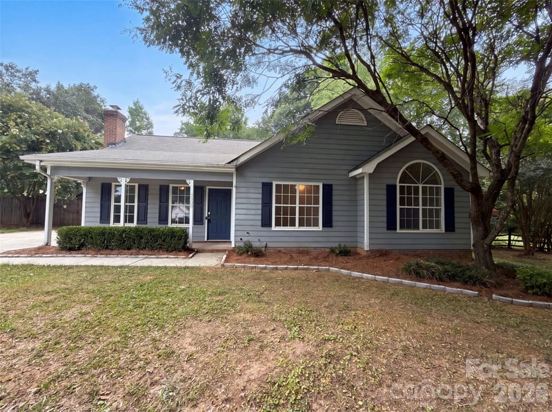 3505 Sandberry Drive, Waxhaw, NC - 3 beds, 2 baths, 1,370 sqft - $372,000
