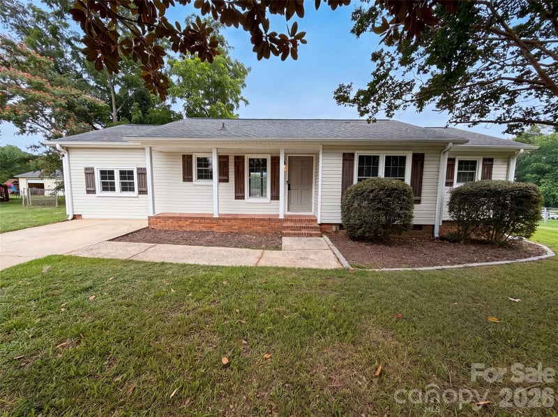 507 Texas Trail, Dallas, NC - 3 beds, 2 baths, 1,335 sqft - $285,000