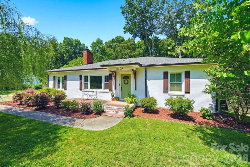 6409 Woodland Circle, Charlotte, NC - 3 beds, 1 bath, 1,546 sqft - $379,000