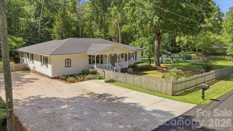 313 Elwood Street, Kannapolis, NC - 4 beds, 2 baths, 2,044 sqft - $395,000