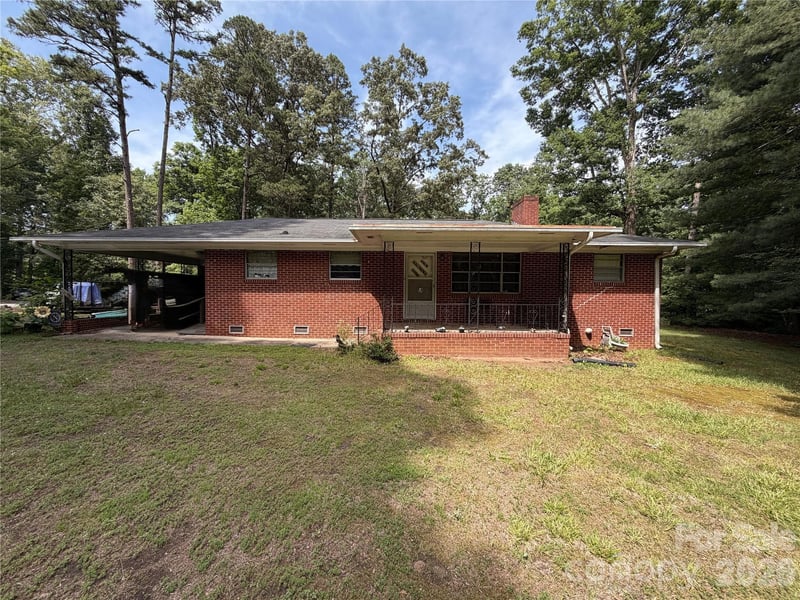 3832 Dallas Cherryville Highway, Bessemer City, NC - 3 beds, 1.5 baths, 1,288 sqft - $170,000