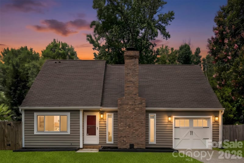 6719 Montezuma Trail, Charlotte, NC - 3 beds, 2 baths, 1,510 sqft - $385,000