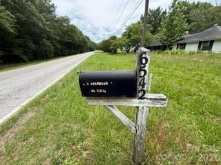 6542 Highway 341 Highway, Kershaw, SC - 3 beds, 2 baths, 2,584 sqft - $150,000