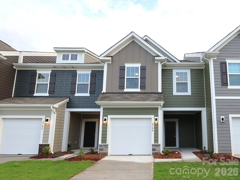 2704 Yeager Drive NW, Concord, NC - 3 beds, 2.5 baths, 1,666 sqft - $321,000