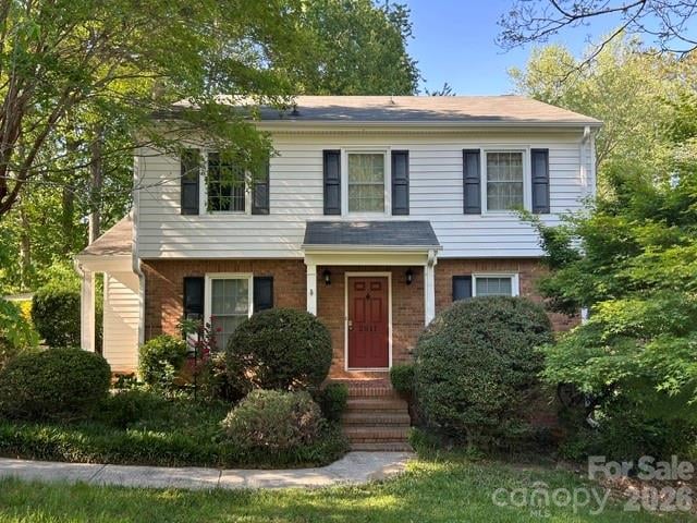 2811 Creekbed Lane, Charlotte, NC - 4 beds, 2.5 baths, 1,935 sqft - $629,000