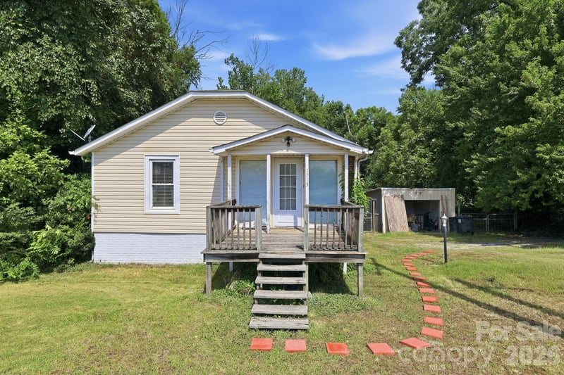 1715 N Main Street, China Grove, NC - 2 beds, 1 bath, 950 sqft - $150,000