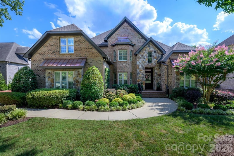 1632 Lookout Circle, Waxhaw, NC - 5 beds, 3.5 baths, 4,303 sqft - $1,550,000