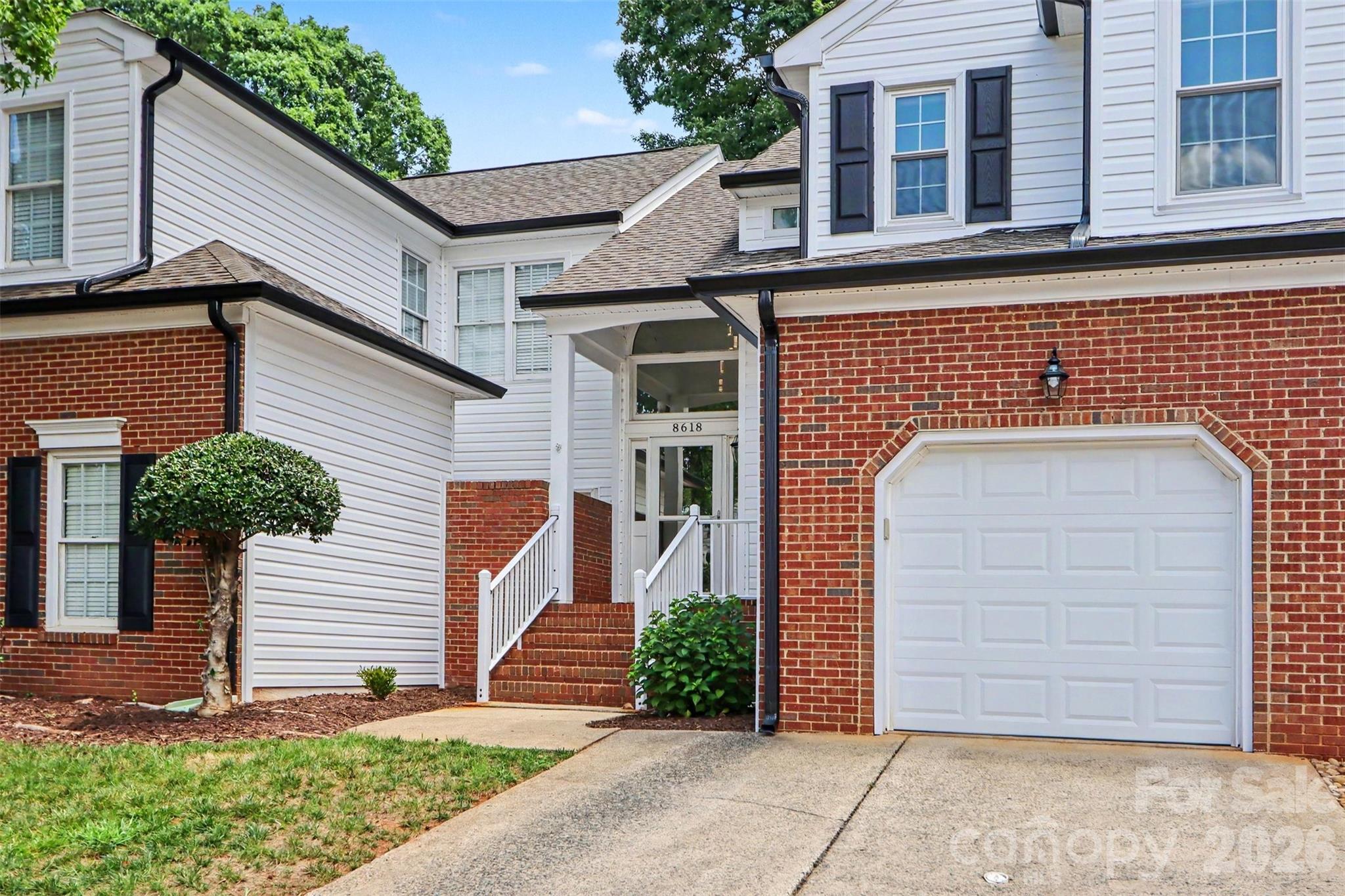 8618 Fox Chase Lane, Charlotte, NC. property listing photo