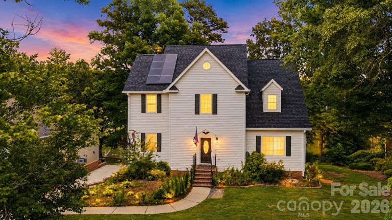 2628 Whitehall Court, Rock Hill, SC - 4 beds, 3.5 baths, 3,111 sqft - $550,000