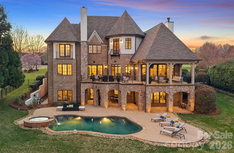 101 S Longfellow Lane, Mooresville, NC - 4 beds, 6.5 baths, 6,527 sqft - $5,650,000