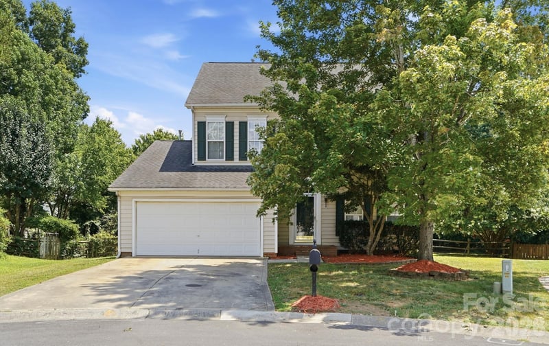 1010 Hamstead Court, Indian Trail, NC - 4 beds, 2.5 baths, 2,303 sqft - $420,000