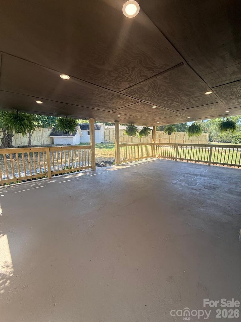625 Lakeview Road, Salisbury, NC - 3 beds, 2 baths, 1,892 sqft - $285,000