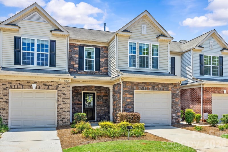 2258 Kensington Station Parkway, Charlotte, NC - 3 beds, 2.5 baths, 1,625 sqft - $420,000