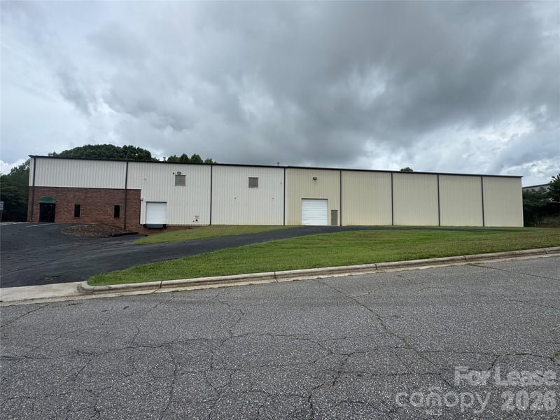 645 11TH Avenue Boulevard SE, Hickory, NC - 4 baths - $13,233