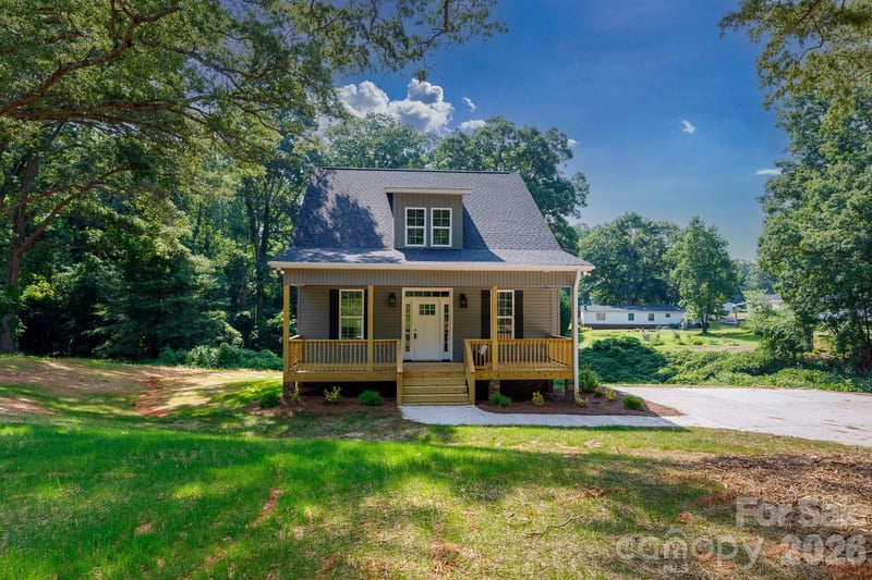 571 Trexler Lane, Rock Hill, SC - 4 beds, 2.5 baths, 1,761 sqft - $379,900