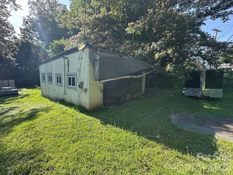 310 S Miller Avenue, Statesville, NC -  - $30,000