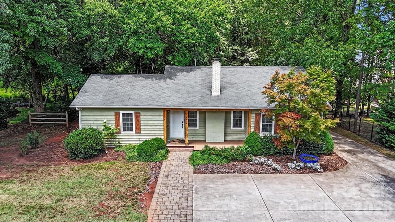 4436 Tilley Morris Road, Matthews, NC - 3 beds, 2 baths, 1,512 sqft - $499,000