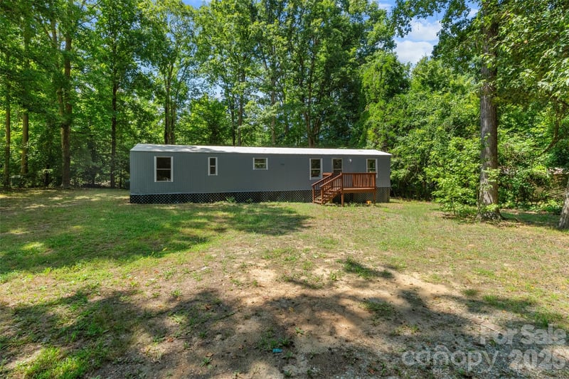 335 Lake Landing Drive, Salisbury, NC - 2 beds, 1 bath, 773 sqft - $187,000