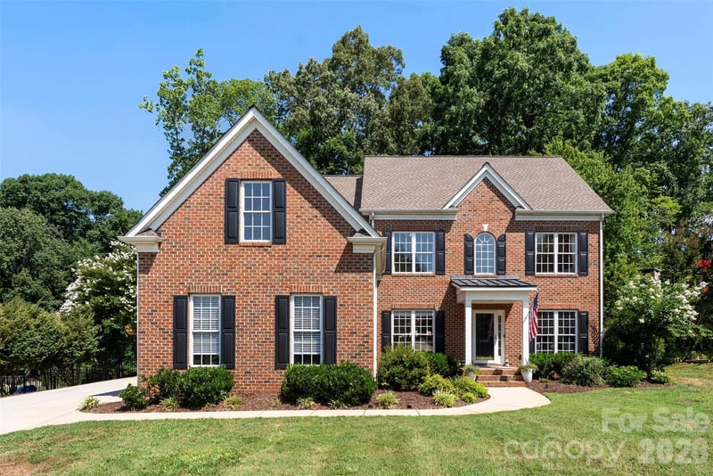 4066 Belle Meade Circle, Belmont, NC - 5 beds, 3 baths, 2,923 sqft - $799,900