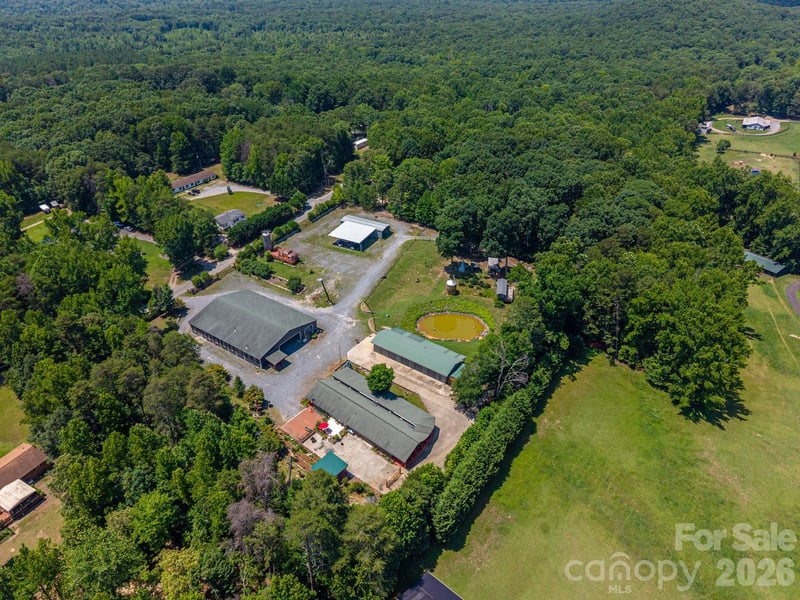 120 Wiggins Lane, Kings Mountain, NC - 3 beds, 3 baths, 2,886 sqft - $860,000