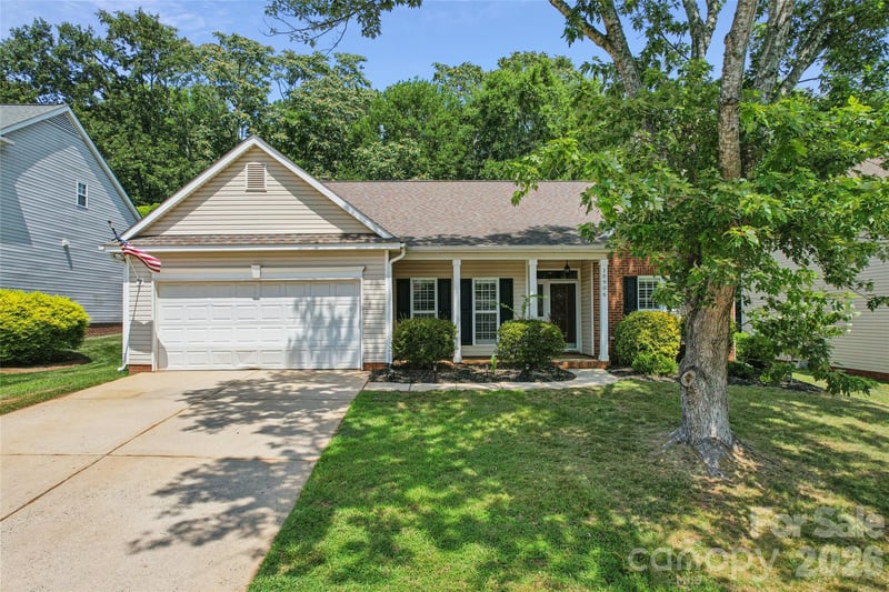 10906 Chamberlain Hall Court, Charlotte, NC - 4 beds, 2 baths, 2,146 sqft - $600,000