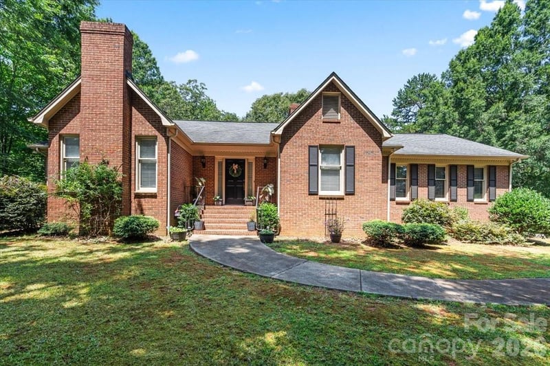 14410 Youngblood Road, Charlotte, NC - 3 beds, 3 baths, 2,286 sqft - $650,000