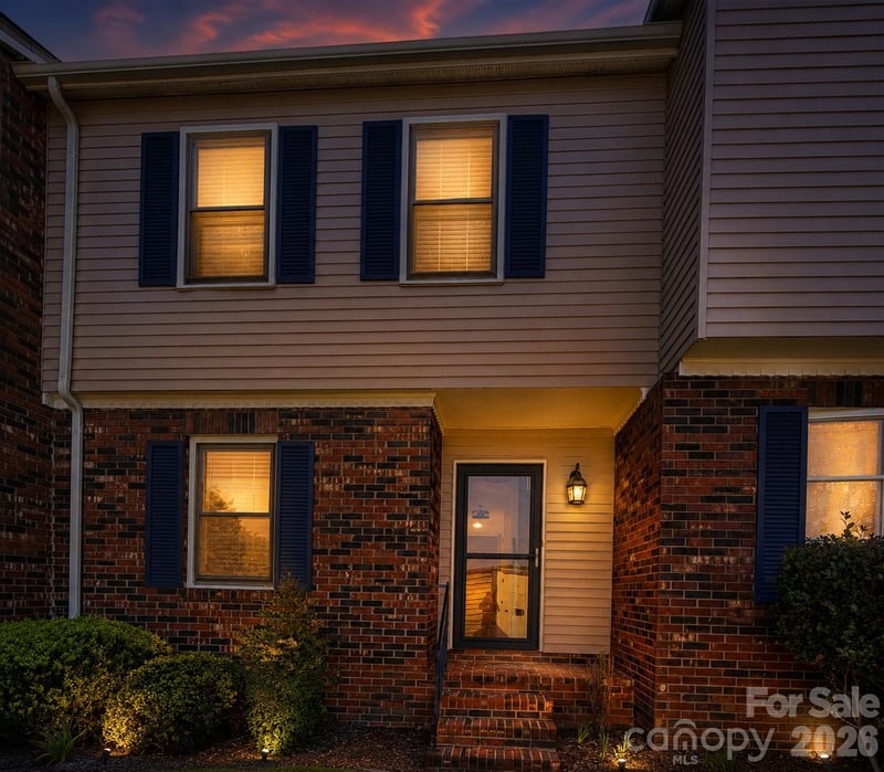 2705 N Center Street Apt 46, Hickory, NC - 2 beds, 2.5 baths, 1,368 sqft - $239,900