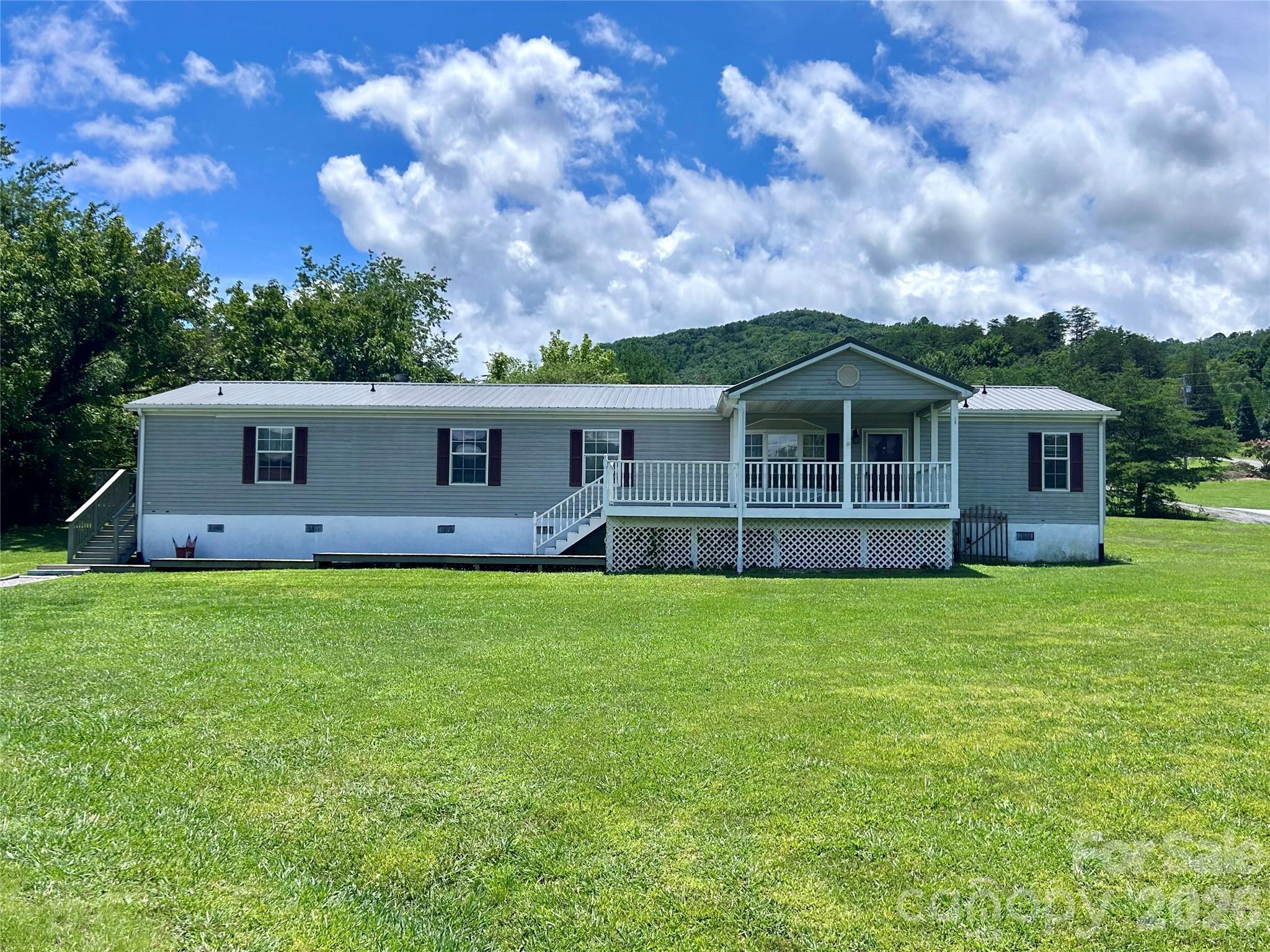755 Fairview Loop, Hot Springs, NC. property listing photo