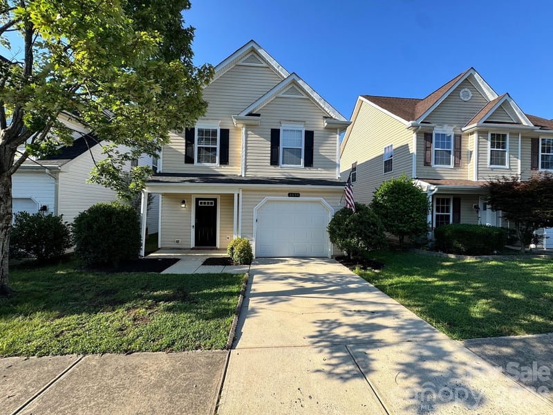 2638 Rozzelles Landing Drive, Charlotte, NC - 2 beds, 2.5 baths, 1,394 sqft - $265,000